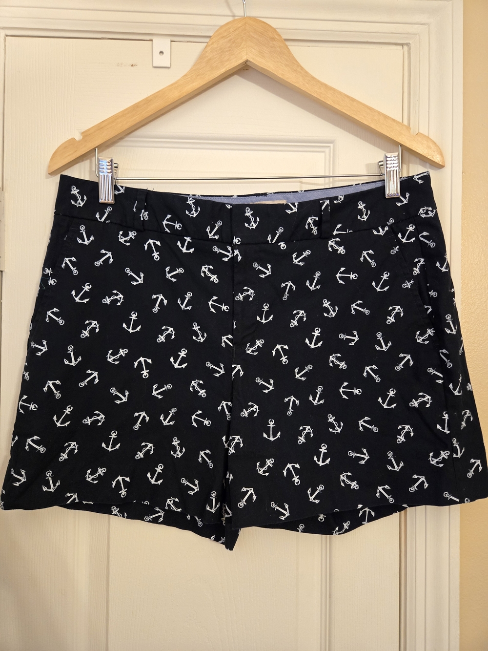 Banana Republic Navy Anchor-Print Hampton Fit Shorts Size 10